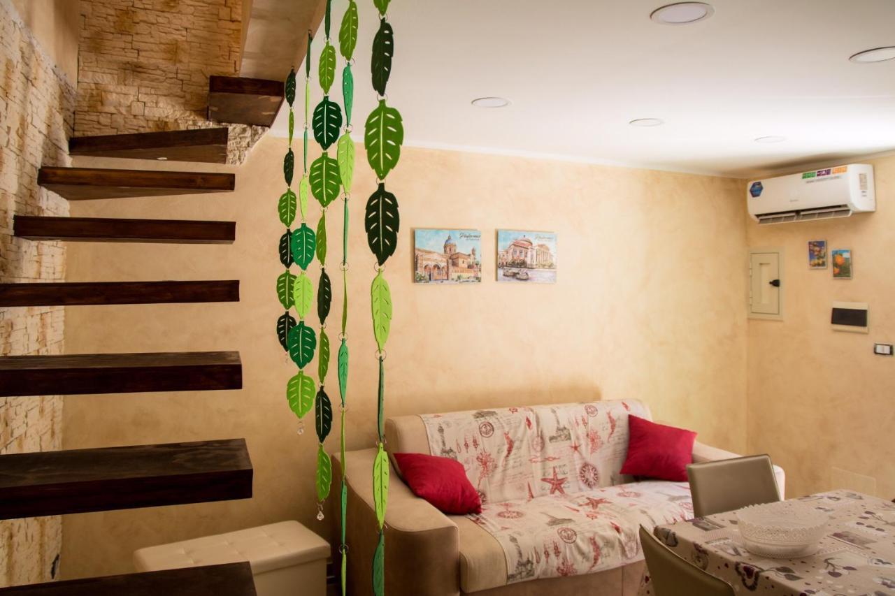 パレルモCasa Assisiアパートメント エクステリア 写真